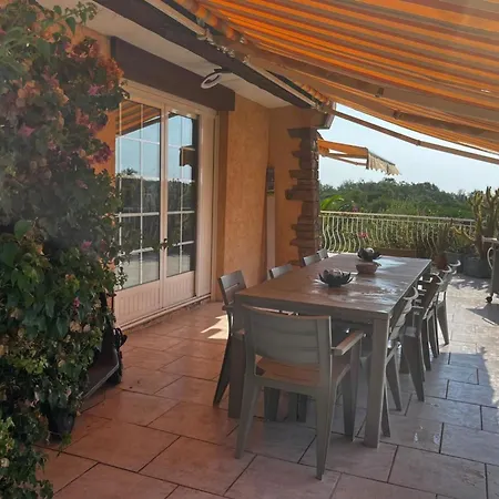 House With Pool And Stunning Views In 펜션 *