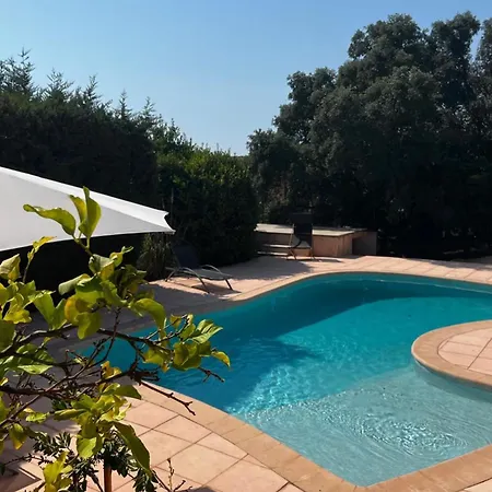 House With Pool And Stunning Views In * Fréjus